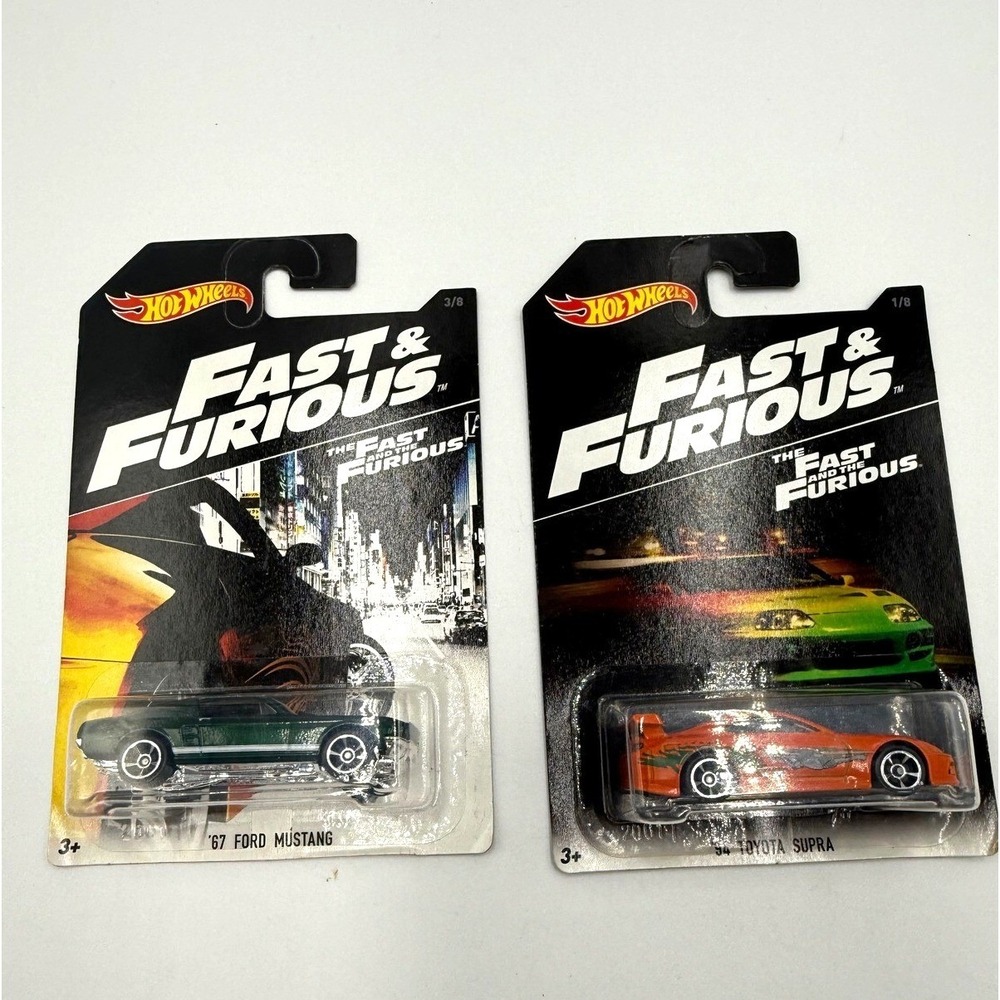Hot Wheels Fast & Furious 94 Toyota Supra 1/8 & 67 Ford Mustang 3/8 Diecast Set